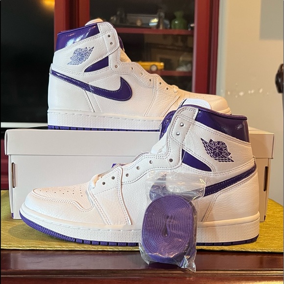 court purple metallic 1s